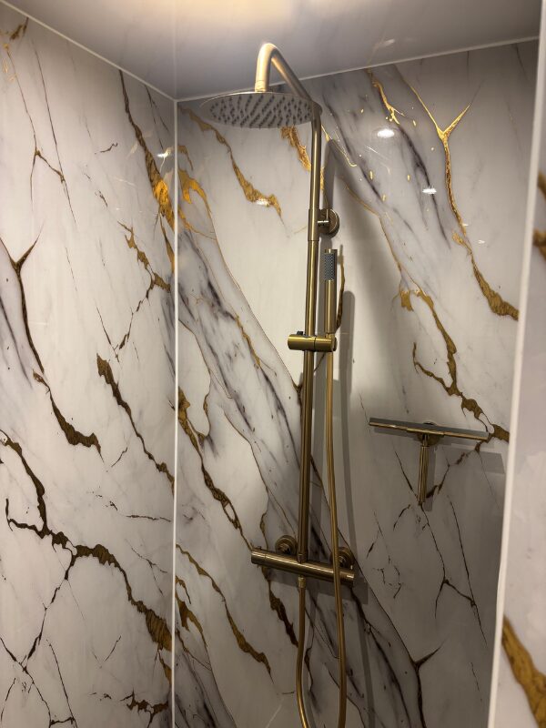 PVC Marmer Paneel White Gold Glans 260x122x0,3cm - Afbeelding 2