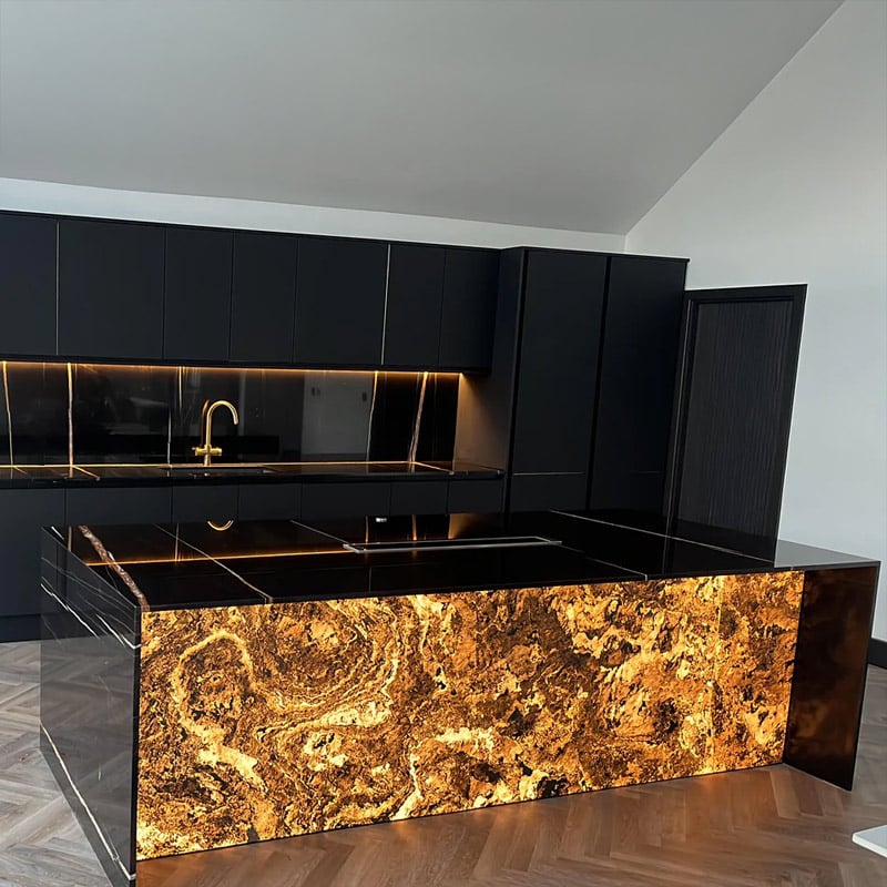 Natuursteen Wandpaneel Translucent Red Copper 260x122x0,2cm | Paneli Natuursteen Wandpanelen