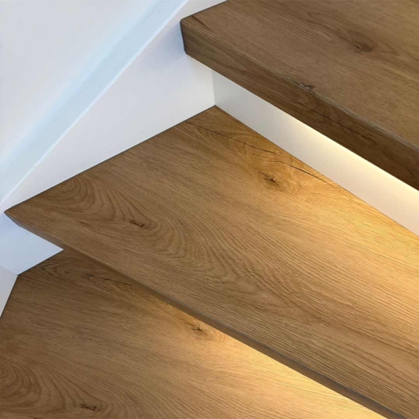 TRAP RENOVATIE COMPLEET